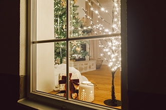 Cozy Christmas Window Thumb